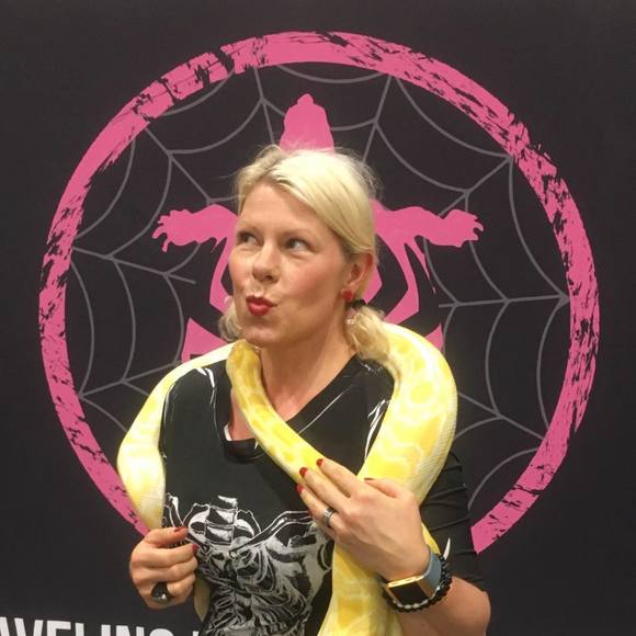 Meet your Posher, Renee - Picture 1 of 1